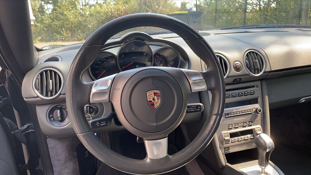 Cayman 2.7 245 Tiptronic 5 N/A 2006 occasion 33450 Saint Loubes