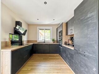  Villa à vendre 6 pièces 140 m²