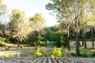  Proprit/chteau  vendre 8 pices 220 m