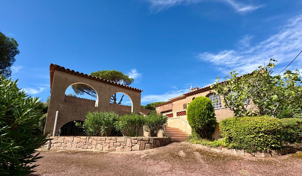 Propriété dexception avec deux villas et piscine  Sainte-Maxime, secteur Sémaphore