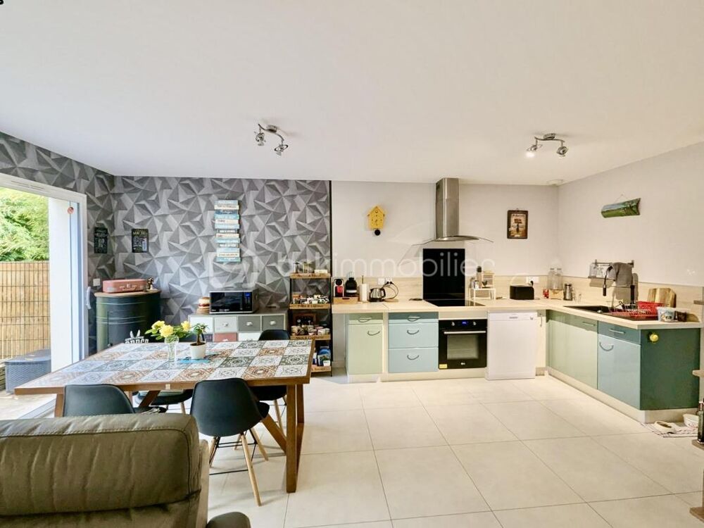 Jolie maison de ville de 101 m² avec jardin, au calme, sans vis à vis, DPE A