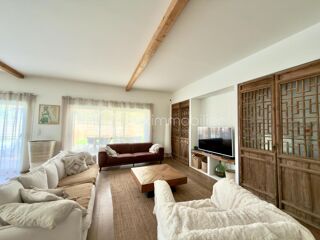  Villa à vendre 7 pièces 240 m²