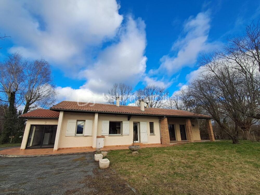 Maison avec grand terrain divisible