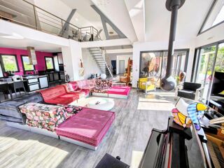 Maison à vendre 10 pièces 239 m²