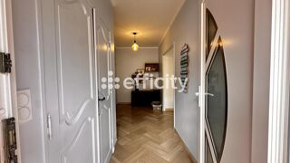  Villa à vendre 6 pièces 132 m²