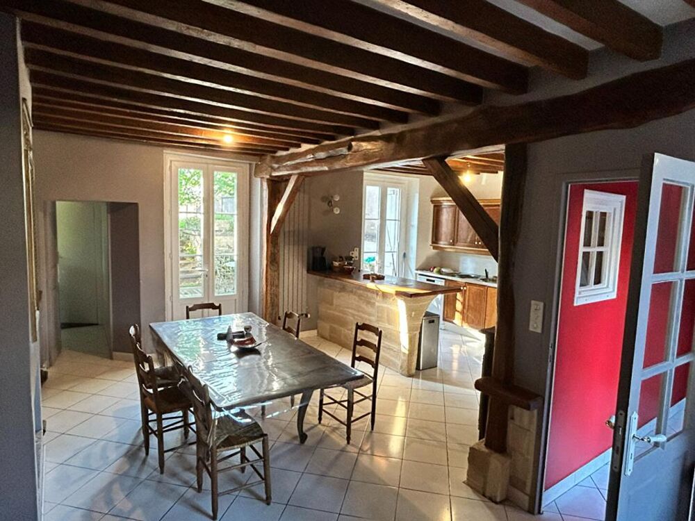 CHARMANTE MAISON EN PIERRES DE 7 PIECES, 5 CHAMBRES