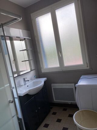  Appartement à louer 1 pièce 28 m²