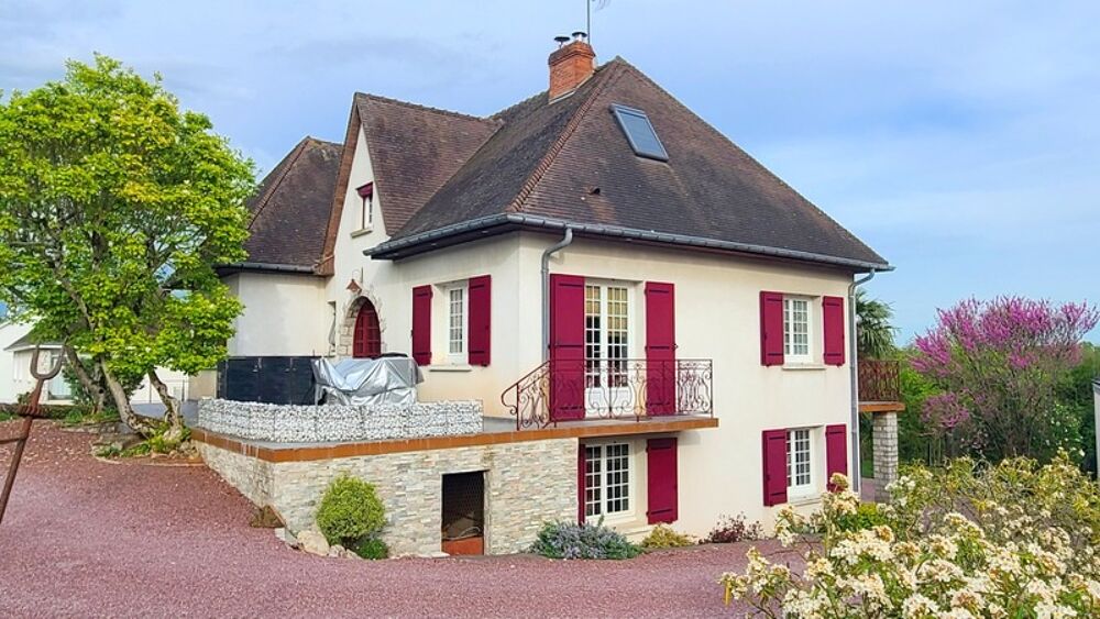 BONNEVAL - Grande maison 230 m² + sous-sol aménagé  idéal famille / pro