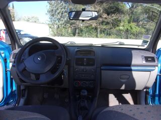 Clio II 1,5 DCI DYNAMIQUE 80CV 2004 occasion 13510 &Eacute;guilles