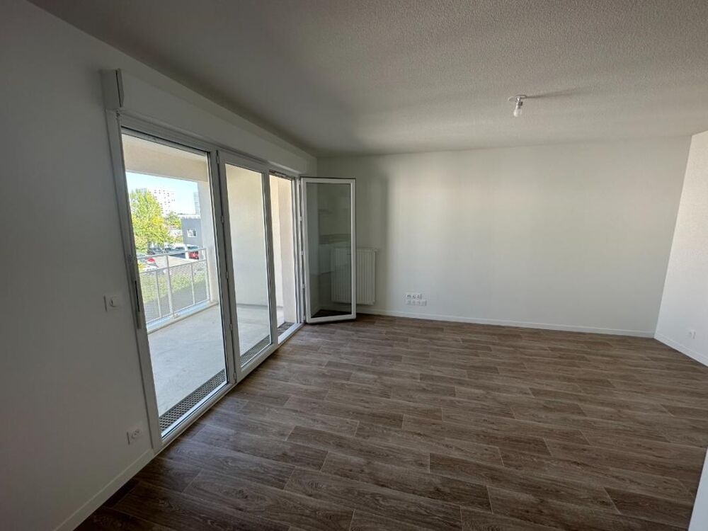 Location Appartement T2 avec parking et terrasse à Lormont Lormont
