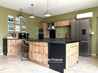  Remise / Grange � vendre 6 pi�ces 263 m�