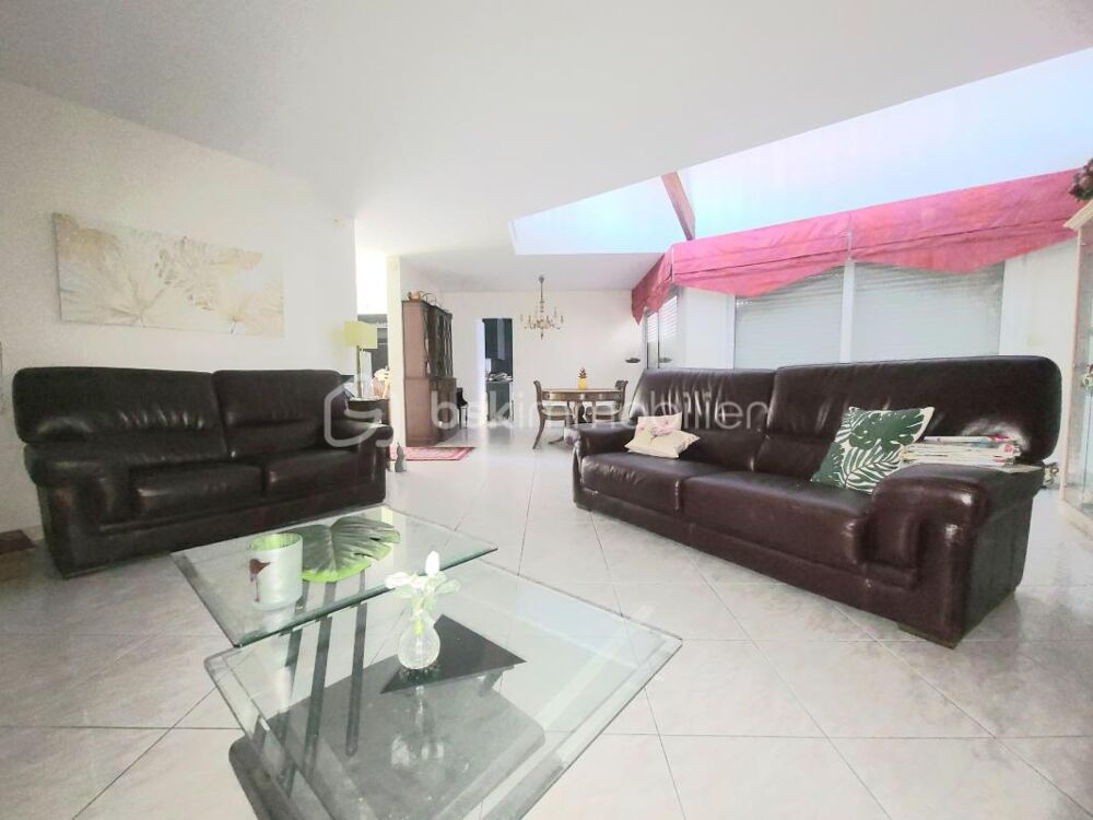 Vente Maison Maison d'environ 148m2 sur 1310m2 de terrain Saint jean de beauregard