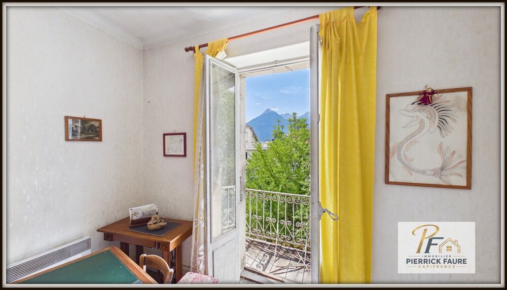 Vente Maison BRIANÇON – Maison historique de 193,67 m² à rénover, jardin arboré et vue montagne Briancon