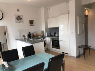  Appartement à louer 3 pièces 50 m²