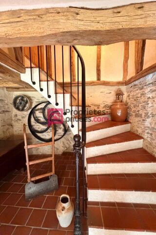  Moulin � vendre 9 pi�ces 204 m� Beaupreau en mauges