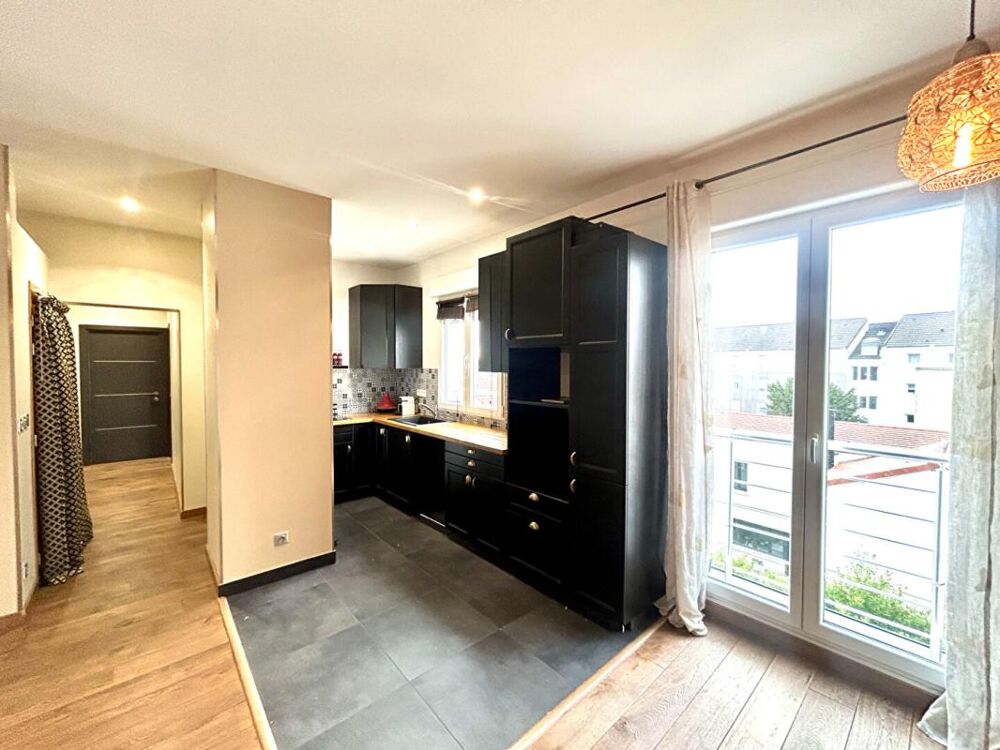 6 pièces 105 m2 Quartier Village Immeuble récent faibles charges