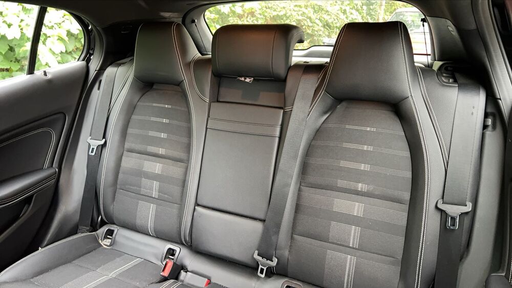 Classe GLA 2.1 200 CDI 136 Business - Automatique 2019 occasion 63000 Clermont Ferrand