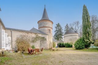  Propriété/château à vendre 11 pièces 450 m²