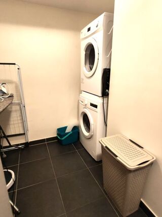  Appartement à louer 4 pièces 84 m²