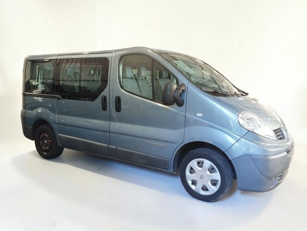 Trafic 2.0 DCI 115 AUTH L1H1 9PLCACES 2010 occasion 06640 Saint-Jeannet