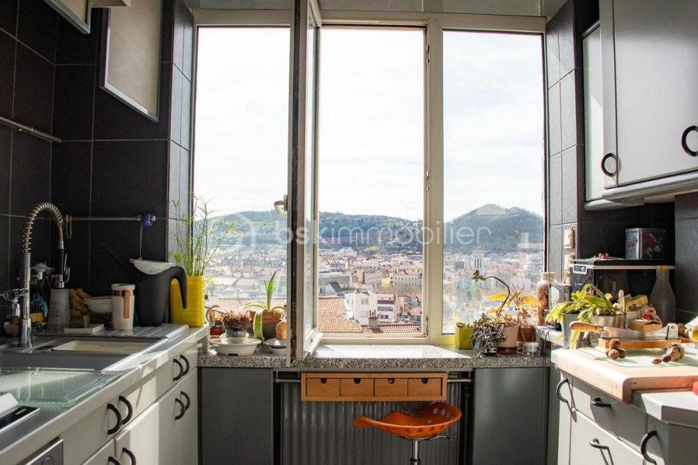 Vente Immeuble L'ECRIN PANORAMIQUE D'UNE COLLECTION D'ŒUVRES D'ART Saint etienne