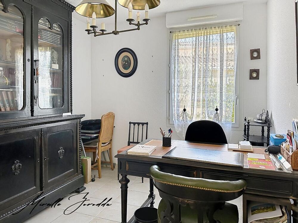 Vente Maison A VENDRE VILLA  Jonquieres Saint Vincent 4 piéces de 124m² avec véranda, parking et garage Jonquieres saint vincent