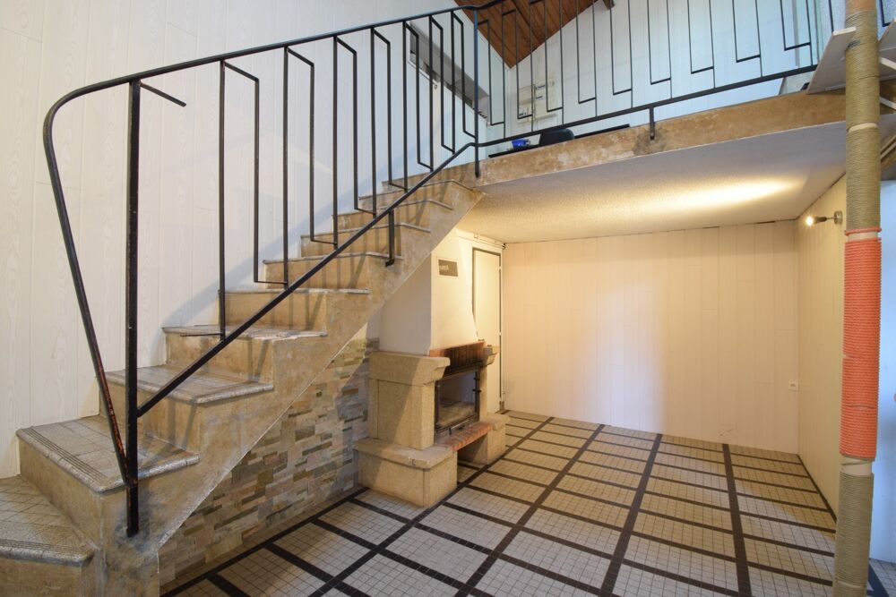Vente Maison Maison de 128 m2 avec beaux volumes, jardin et dépendances Revigny sur ornain