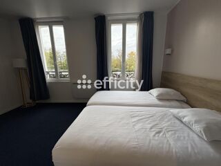  Immeuble � vendre 13 pi�ces 380 m�