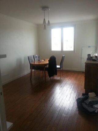  Appartement à louer 4 pièces 67 m²