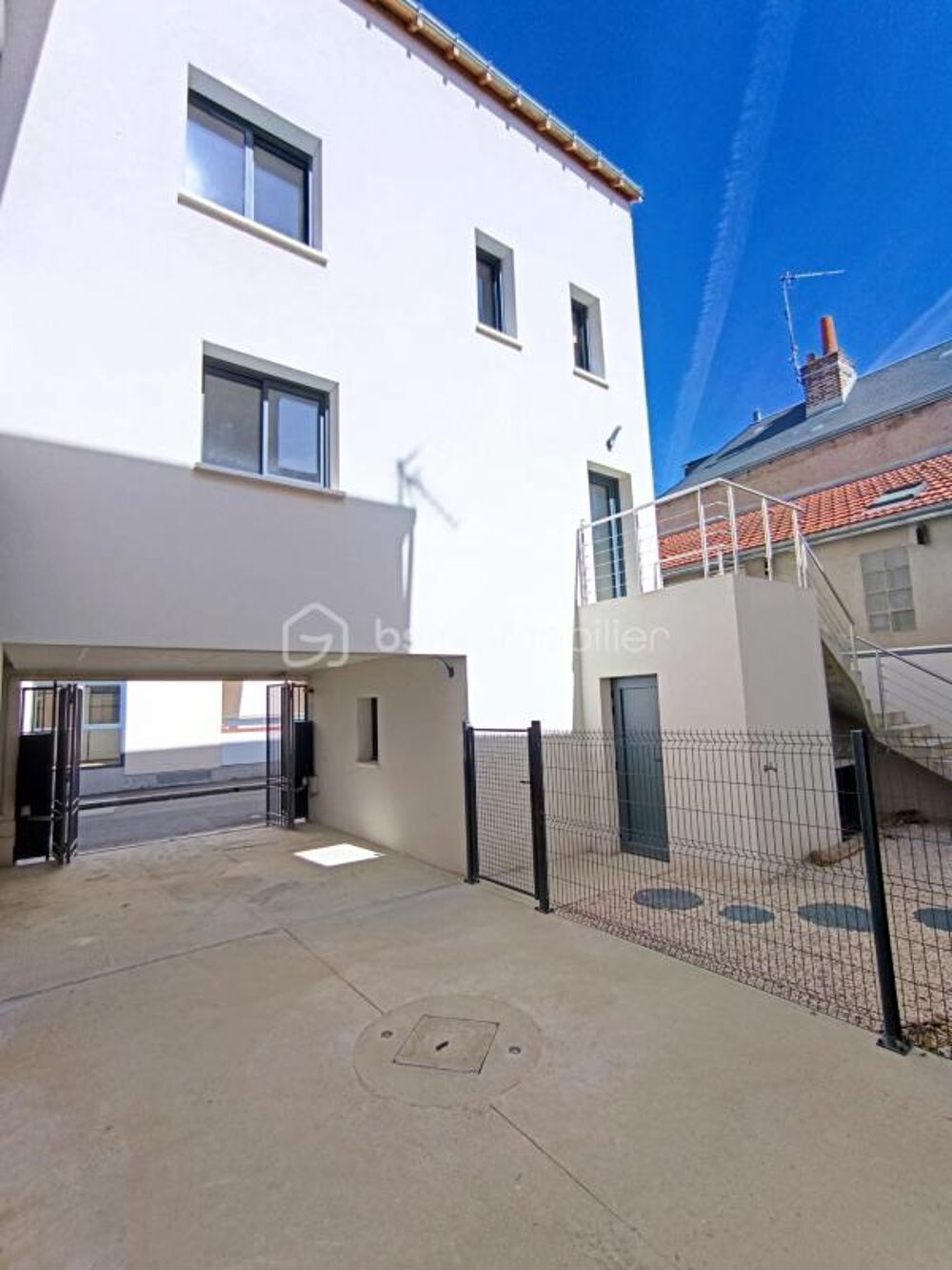 Bertrand JOUBERT By BSKI MMOBILIER vous propose à 'TOURS GARE'