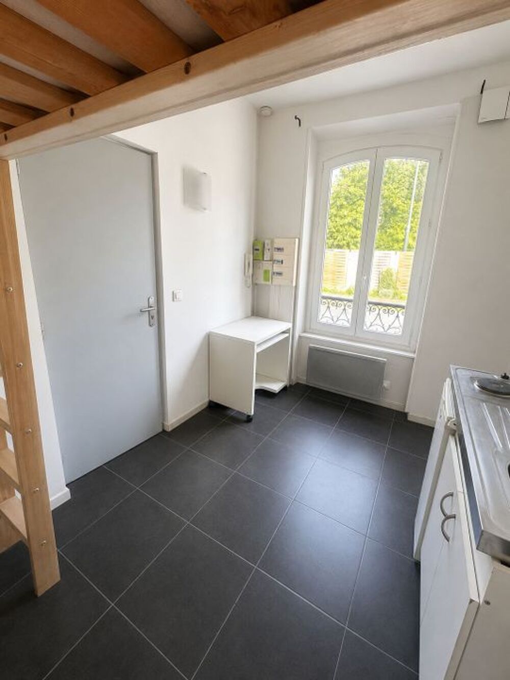 Location Appartement Studio de 12m2 à louer sur Noisiel Noisiel