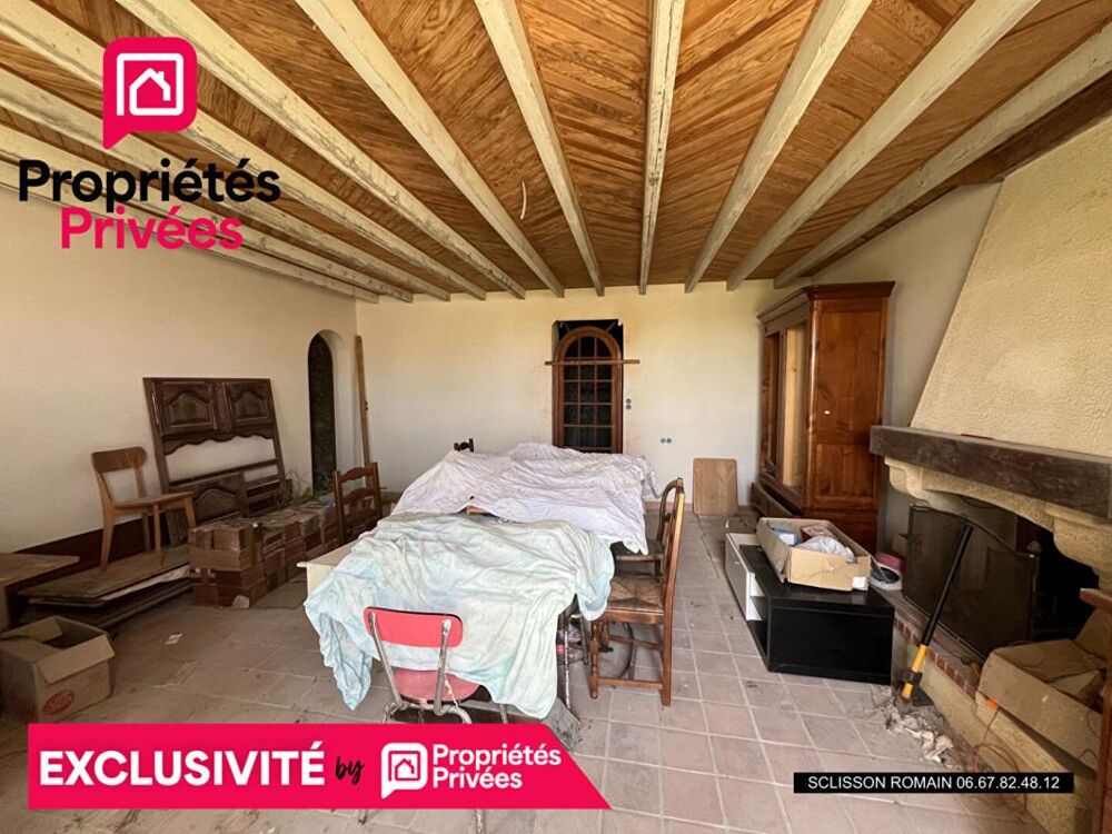 SAINT-THOMAS-DE-CONAC ? PROPRIÉTÉ À RÉNOVER ? 145 M² + 310 M² DE DÉPENDANCES ? VUE SUR L'ESTUAIRE
