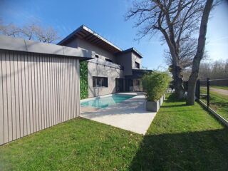  Maison � vendre 6 pi�ces 175 m�