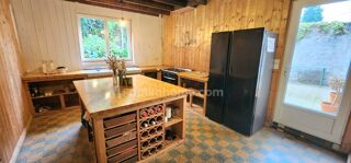  Maison  vendre 8 pices 210 m