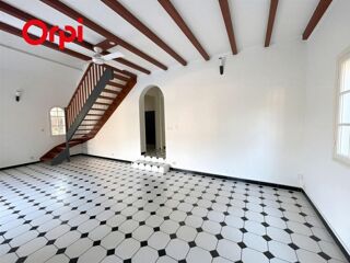  Villa à louer 5 pièces 160 m²