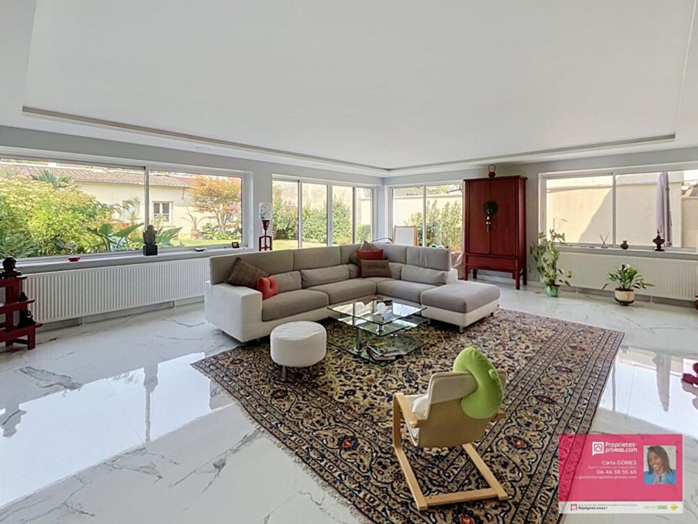 Le Blanc-Mesnil Quartier du Coudray Maison familiale d'environ 230 m² avec jardin, dépendance