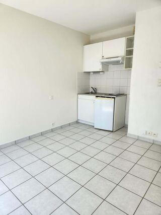  Appartement à louer 1 pièce 19 m²