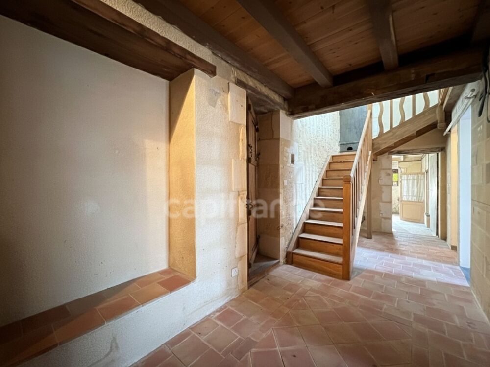 Certaines maisons séduisent par ce qu'elles sont, d'autres par tout ce qu'elles peuvent devenir - Vanzac (17)