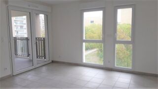  Appartement à louer 3 pièces 57 m²