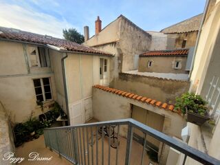 Vente Appartement Appartement à vendre 1 pièces LA ROCHELLE (17) - Cœur Historique de La Rochelle - A 200m du Marché Central La rochelle