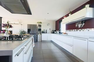  Maison � vendre 7 pi�ces 210 m�