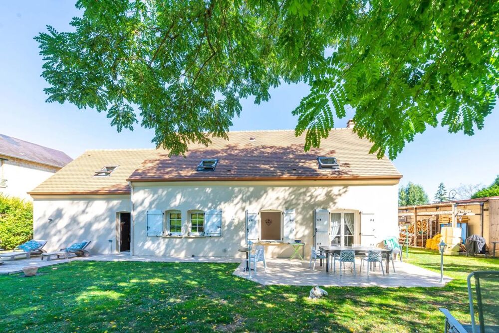 Vente Maison Maison de 7 pièces de 140 m² à Ronquerolles Ronquerolles