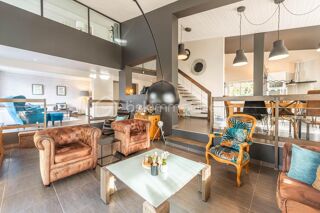  Maison � vendre 8 pi�ces 219 m�