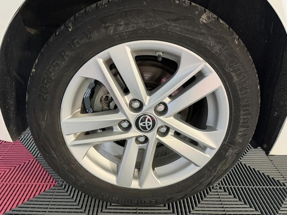 Corolla 1.8 VVT-i 16V GPS 122 HSD CVT 98 cv Bo&icirc;te auto DYNAMIC 2020 occasion 85190 Venansault