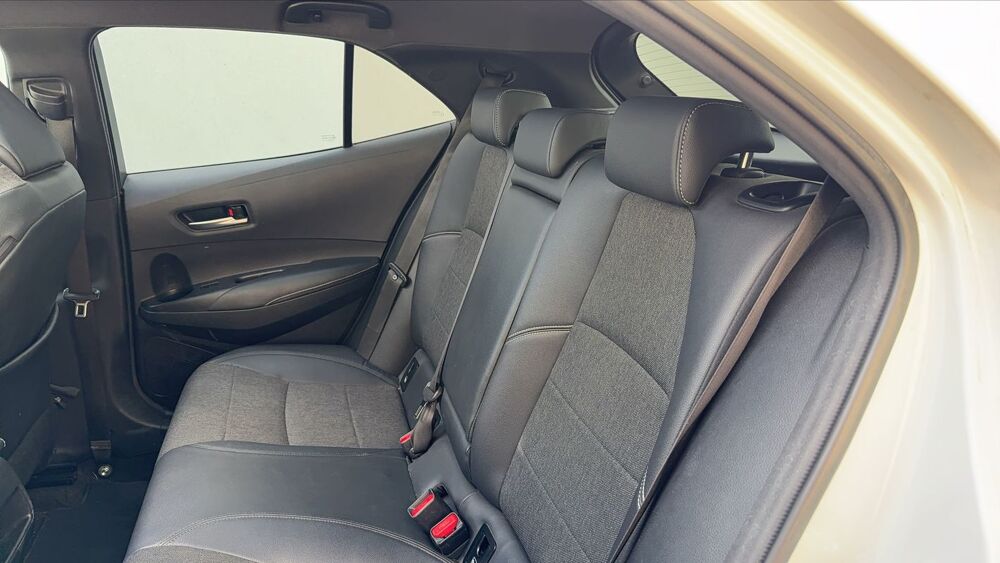 Corolla 1.8 VVT-i 122 Hybrid CVT Design Pack - Automatique Toit ouvr 2021 occasion 92000 Nanterre