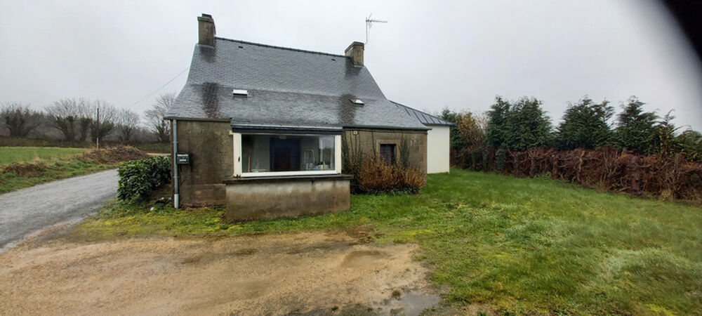 Maison en pierres à Botsorhel (29)
