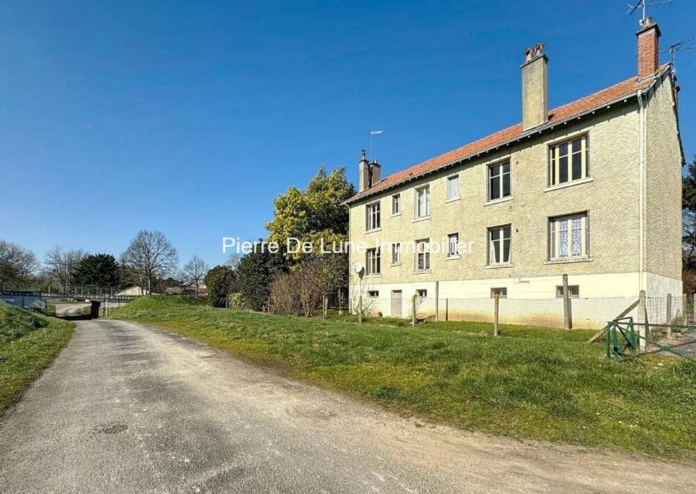 Location Appartement T3 parking, cave, jardinet, calme, centre & gare à pied 390€ Vierzon