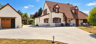 Vente Maison BELLE DEMEURE AVEC PISCINE ET SPA - 160m², 4 CHAMBRES, GRANDE VÉRANDA, TERRAIN CLOS DE 1520m², SANS VIS- Å- VIS Longueville