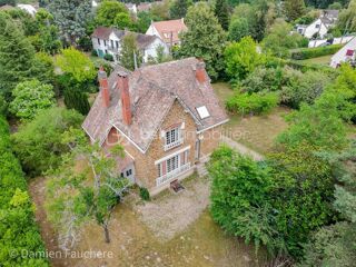  Propriété/château à vendre 5 pièces 140 m²