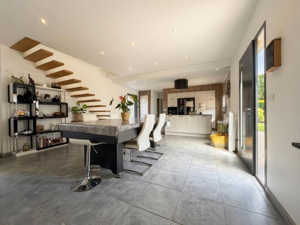 Maison 5 pièces / 129 m² / 298 000 EUR / CASTRES
